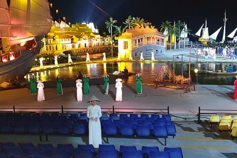 Hoi An Impression show with a local tour guide