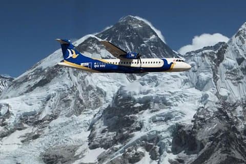 Vues inégalées : expérience de vol de l'Everest avec billet