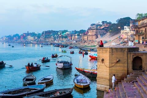 4 - Dagstur fra Delhi til Agra og Varanasi med togbilletter og bil