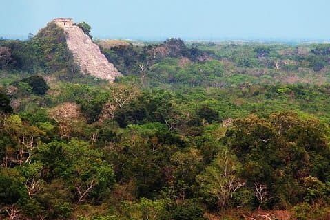 2 piramides Coba en Chichen Itza en koloniale stad Valladolid in één privétour