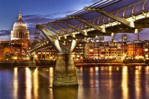 Escala em Heathrow: excursão particular a pé de dia inteiro ou meio dia em Londres