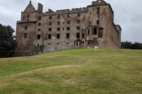 Private Mary Queen of Scots Tour mit kostenloser, selbstgeführter MQS Edinburgh Tour