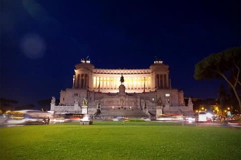 Rome by Night with Driver - Private Tour with Champagne Toast