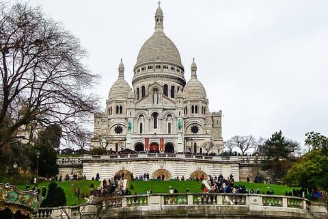 Tour a pé em Montmartre com guia local particular