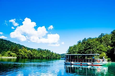 From Zagreb to Zadar: Plitvice Lakes Private Guided Tour