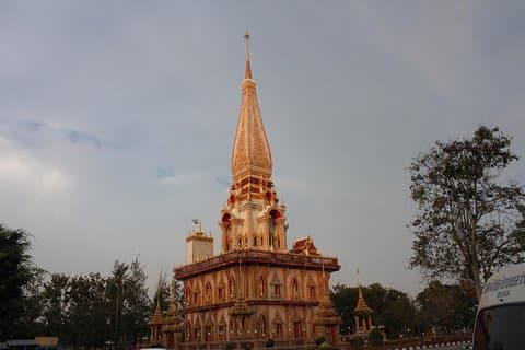 Private local city tour with english speaking driver