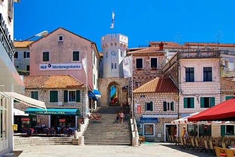 Transferência de sentido único de Kotor para Herceg Novi