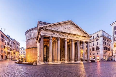 Roma om natten semi-privat: spansk trinn, Trevifontenen, Pantheon, Navona-plassen