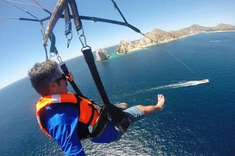 Parachutisme simple ou double à Cabo avec vue sur l'arche