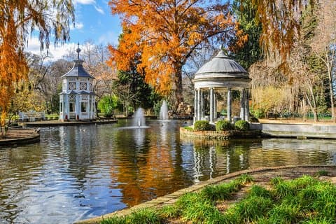 Eintägige private Tour nach Toledo, Alcala und Aranjuez ab Madrid