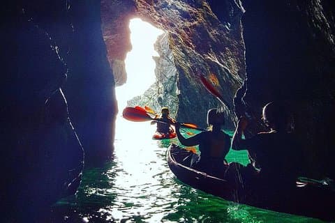 Sea Cave Kajakupplevelse