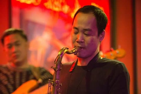 Walking Street Food Tour en Hidden Music