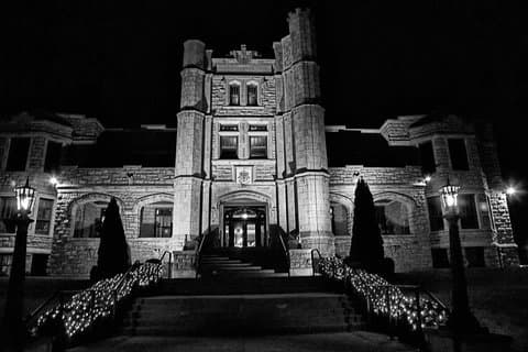 Nacht Ghost Tour von Pythian Castle in Springfield, Missouri