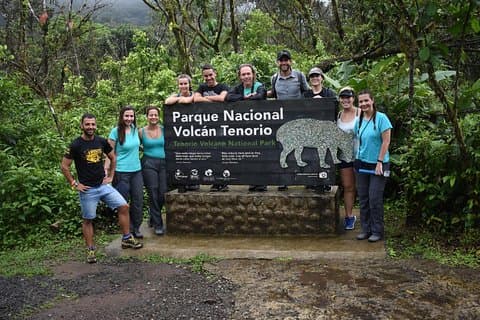 Caminata por el Parque Nacional Río Celeste y Tenorio + Almuerzo desde La Fortuna
