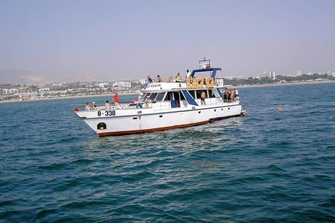 Excursion d'une demi-journée en bateau à Agadir : Pêche, Fish BBQ & Natation