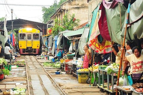 Hoteller i nærheden af Amphawa & Maeklong Railway Market