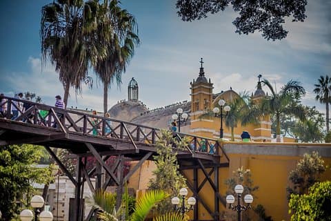 Halbtägige Panorama-Stadtrundfahrt in Lima