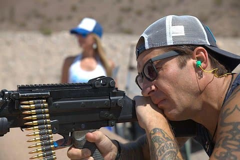 4 Gun Desert Shooting Adventure med lunch