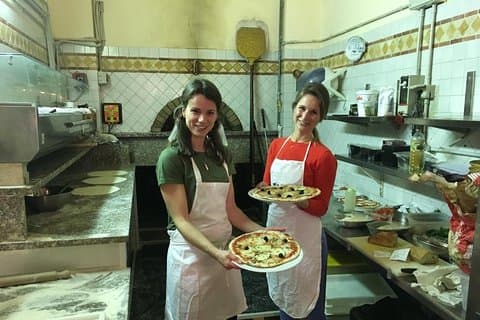 Vandretur i hjertet af Rom og Pizza Class i en meget lille gruppe