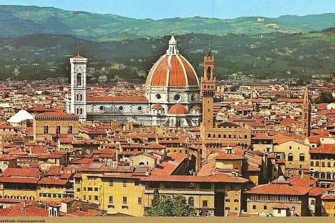 Traslado privado de Roma a Florencia con parada para visitar Siena