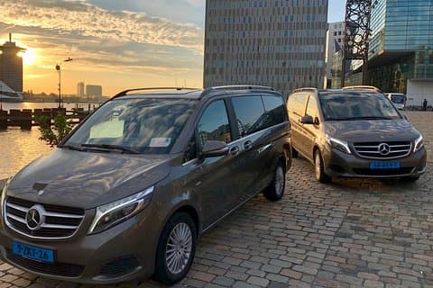 Privat transfer Schiphol flygplats till eller från Haag & Delft