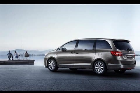 Shanghai Pudong International Airport Överföringar av Buick GL8
