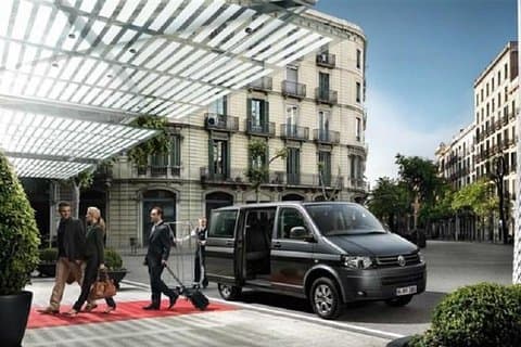 Private Round-Trip Transfer: Warsaw Chopin Airport (WAW)