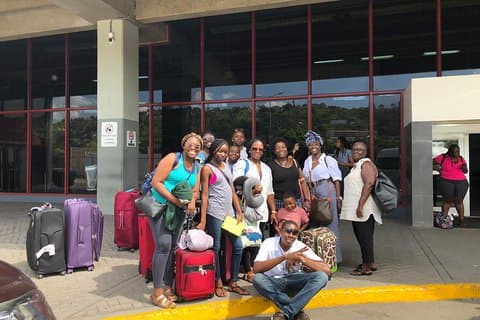 Transfers van en naar de luchthaven MBJ, naar Montego Bay Airbnb & Resorts