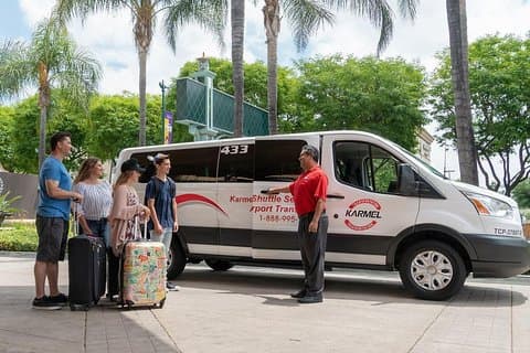 Shared Airport Arrival Transfer: LAX International Airport to Anaheim, Buena Park or Garden Grove