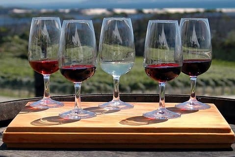 Etna Tour e almoço em uma vinícola com degustação de vinhos