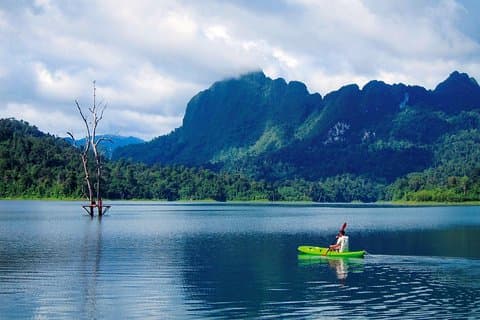 Excursion d’une journée complète au lac Cheow Lan dans le parc national de Khao Sok au départ de Krabi