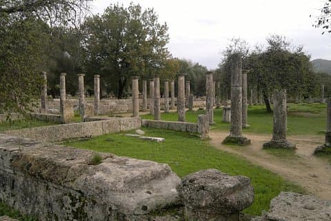 Visite de l'ancienne Olympie en voiture privée ou en camionnette