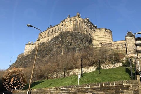 Edinburgh Full-Day Guided Private Tour i en Premium Minivan
