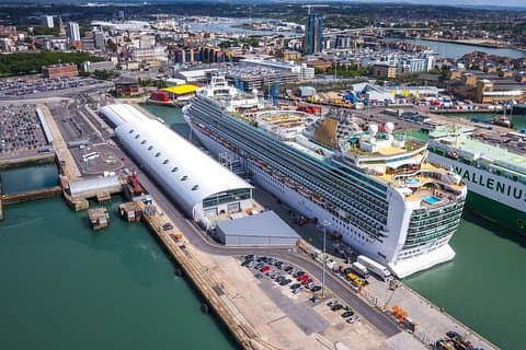 Terminal de cruceros de Southampton a Salisbury & Stonehenge