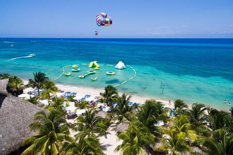 Hoteller i nærheden af Mr. Sanchos Beach Club All-Inclusive Day Pass