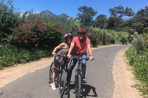 Franschhoek Sip & Cycle Experience Full Day - Private Tour