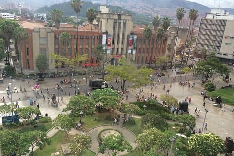 Medellin Metro Tour inkludert Fernando Botero's Plaza