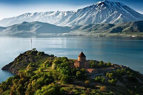 Privat Tour. Lake Sevan, Tsaghkadzor (Skigebiet)