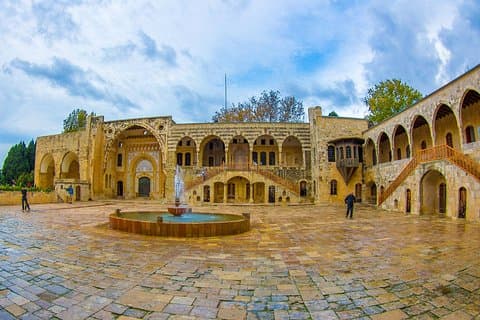 Deir el Qamar - Beiteddine Palace - Chouf Cedars Fra Beirut