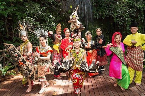 Aldeia Cultural Sarawak e Excursão ao Centro de Vida Selvagem Matang