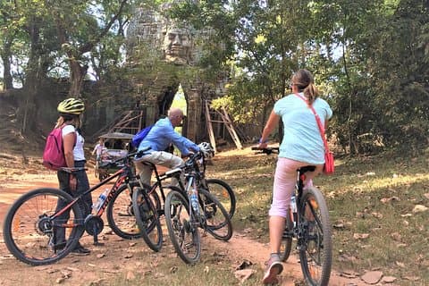 Privat Angkor Wat Sunrise Bayon Ta Prohm på cykel