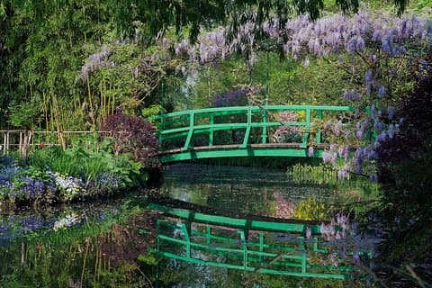 Giverny Private Trip with Monet's House, Gardens & Impressionism Museum