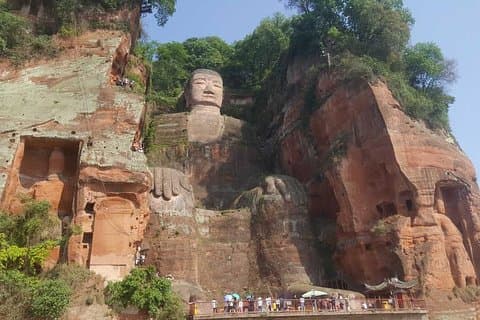 Mt Emei og Giant Buddha 2 Days Tour