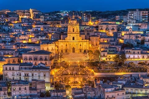 De Siracusa a Taormina: Ragusa, Noto y degustación de chocolate