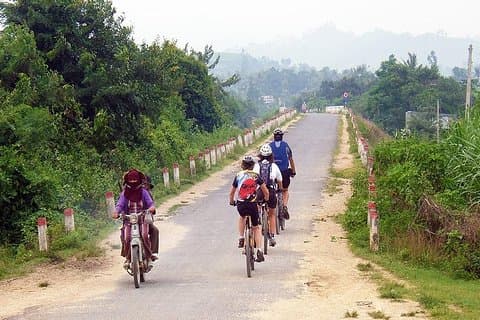 Recorridos en bicicleta por los túneles de Cu Chi