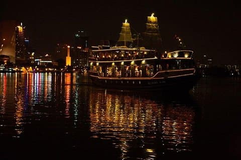 Wasserpuppenshow und Saigon Dinner Cruise