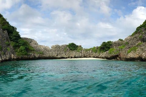 Snorkeling Tour to Rok and Haa Island by Speedboat From Koh Lanta