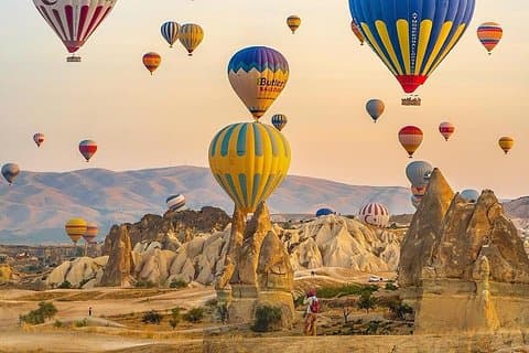 Tour di 2 giorni in Cappadocia tutto compreso da Istanbul con volo in mongolfiera opzionale