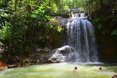 Watervallen en natuurtour