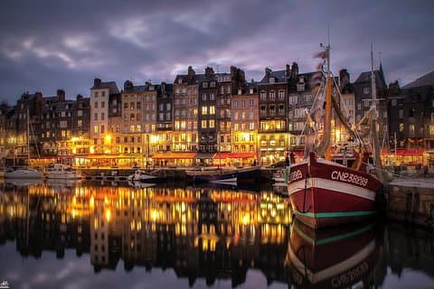 Private Transfer from Bruxelles to Honfleur - Up to 7 people